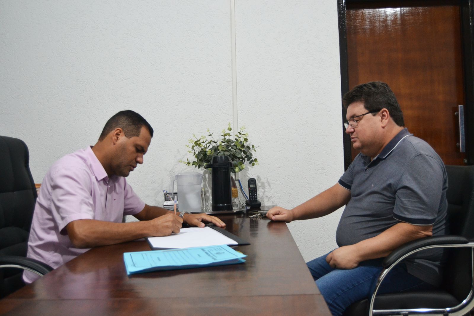 Presidente Ederson Dutra e Vice-prefeito Márcio Araguaia 
